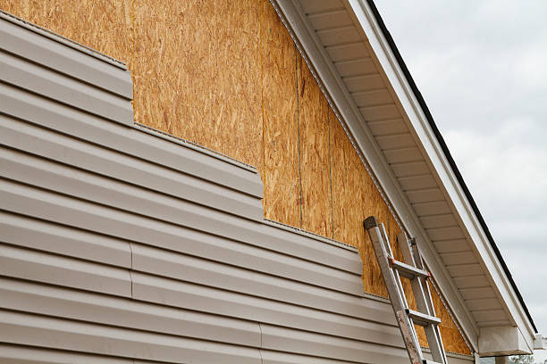 Professional Fiber Cement Siding technician working in Hollsopple, PA